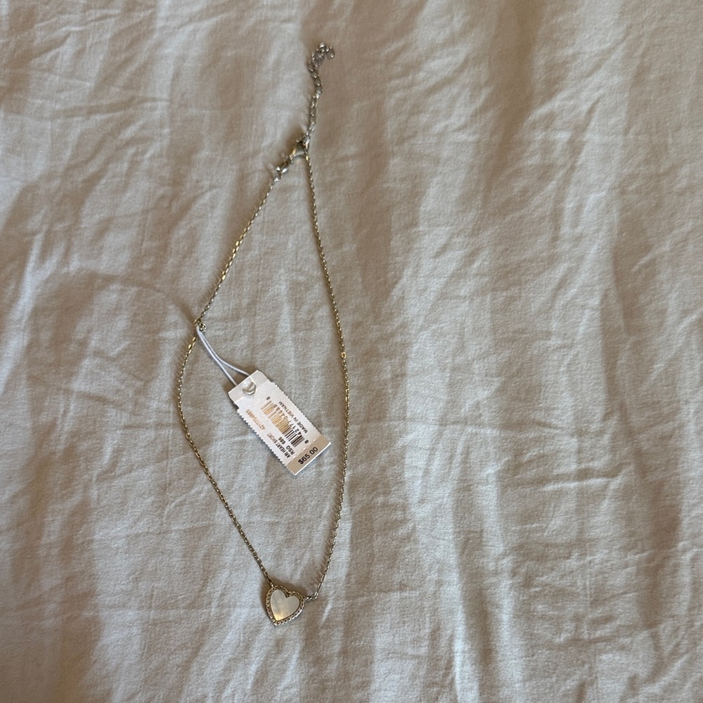 Kendra Scott Elegant Gold Heart Pendant Necklace NWT